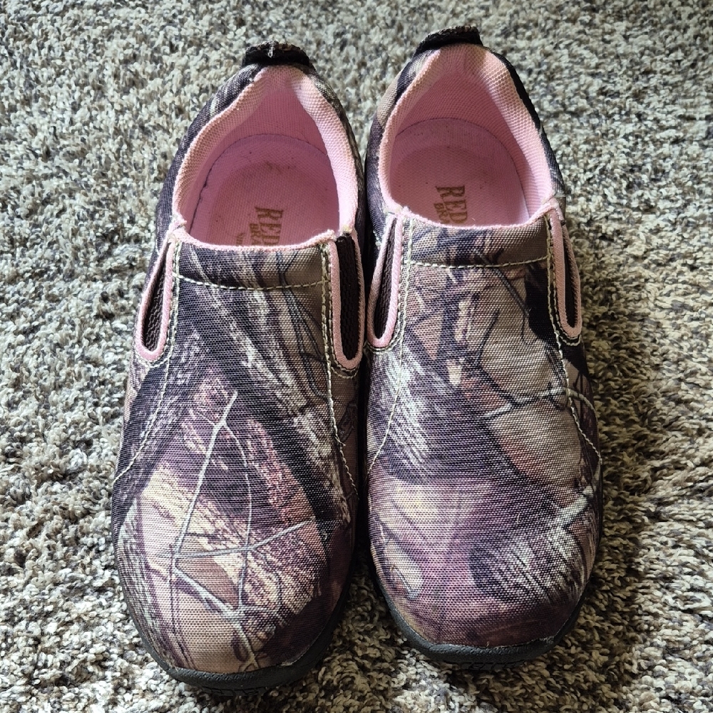 RedHead Pink Camo Slip-On Sneakers